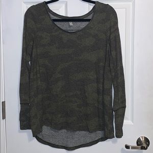 ☀️Mudd Army Green Camouflage Long Sleeve Sweater